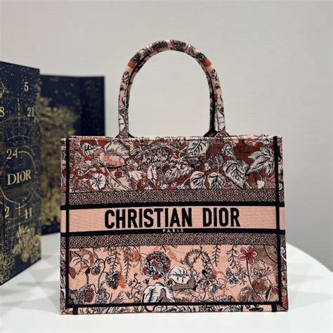 dior book tote ミディアムバッグ|DIOR【新作】Dior Book Tote バッグ ミディアム .